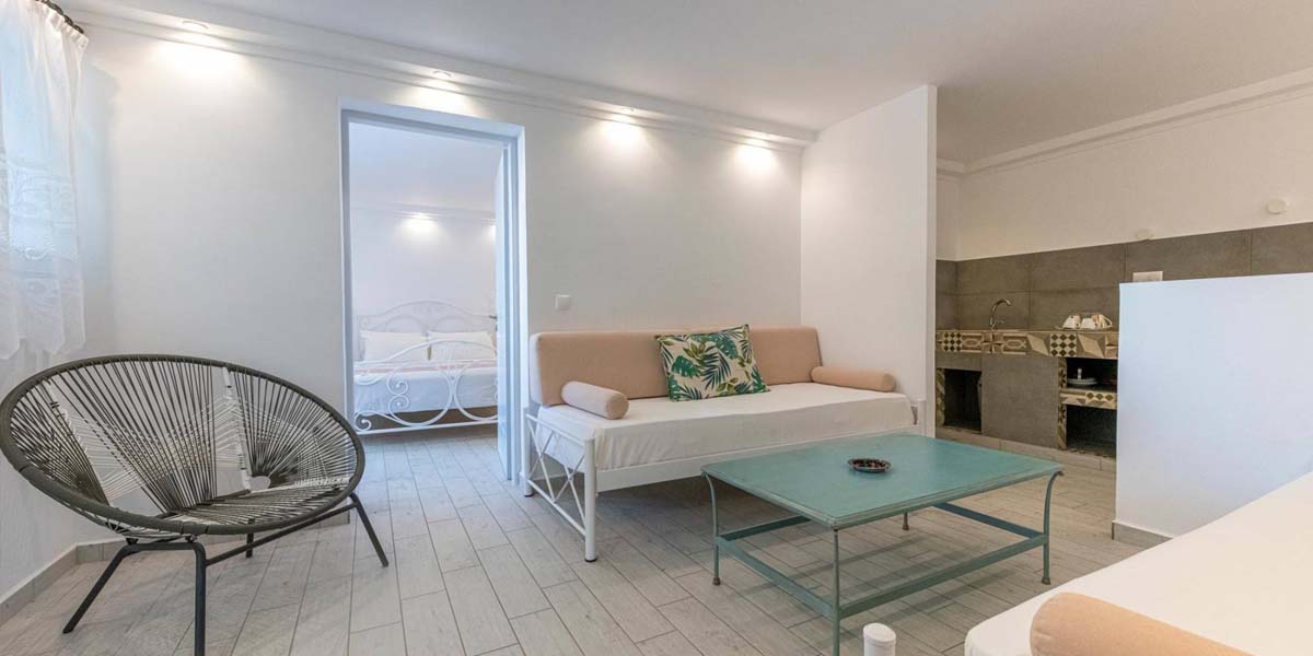 Laza Beach Inn Agistri