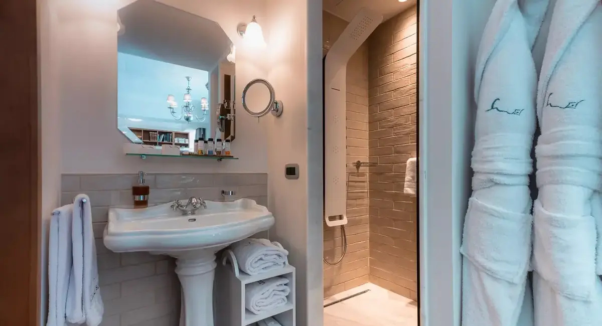 Legacy Gastro Suites