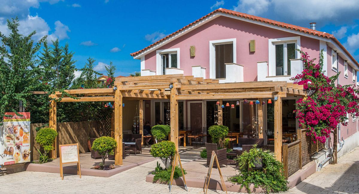 Lemonia studios appartementen