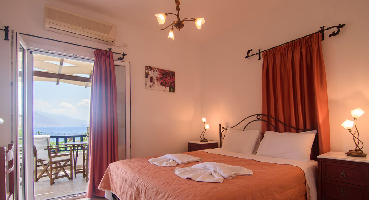 Levrossos beach apartments