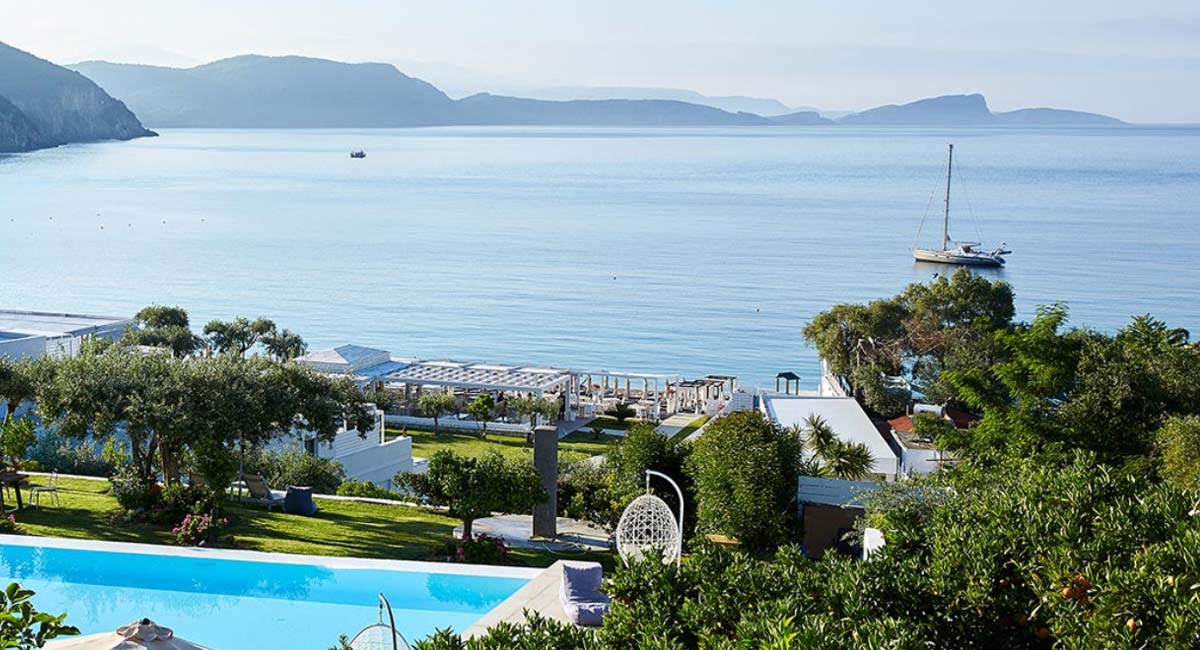 Lichnos Beach Hotel And Suites