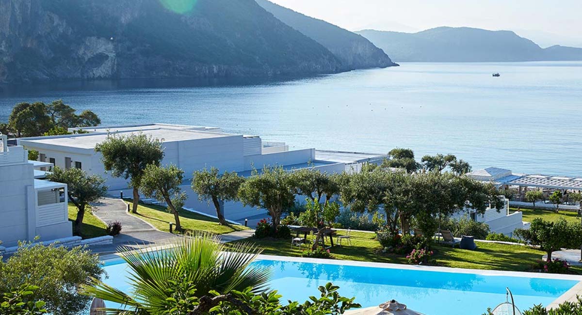 Lichnos Beach Hotel And Suites