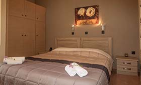 Lighthouse apartments Stoupa Mani (incl. auto)