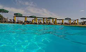 Loggas Hotel (incl. auto)