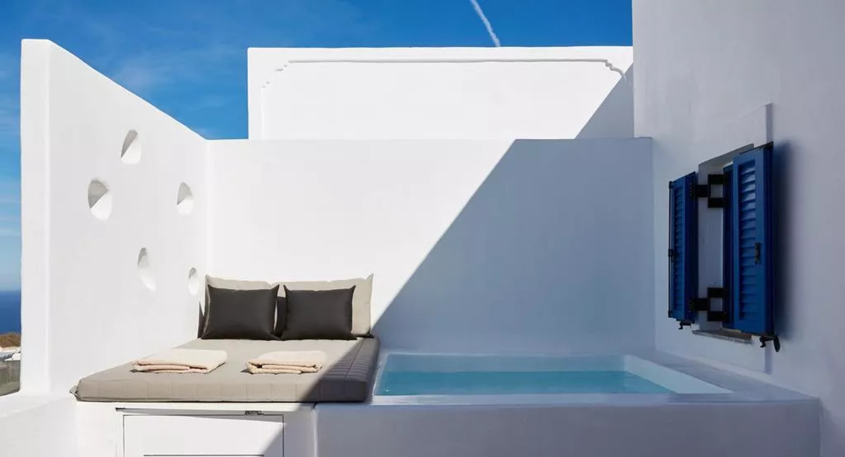 Loizos Stylish Residences