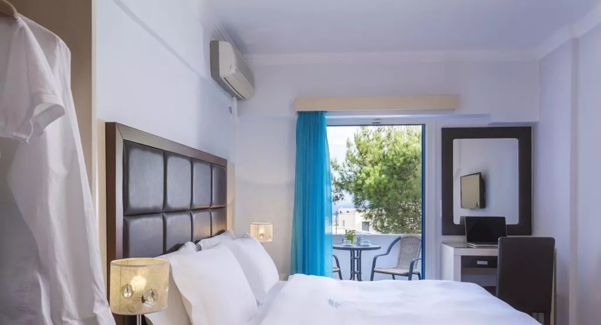 Loizos Stylish Residences