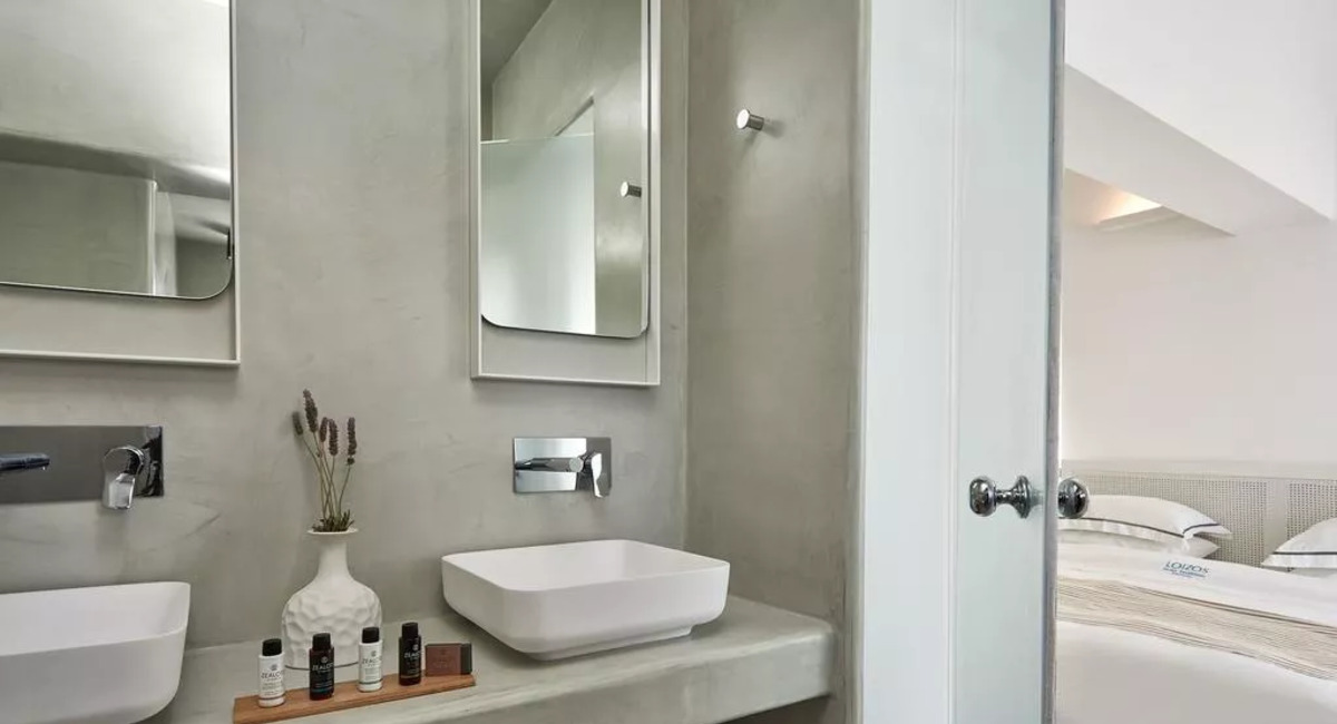 Loizos Stylish Residences