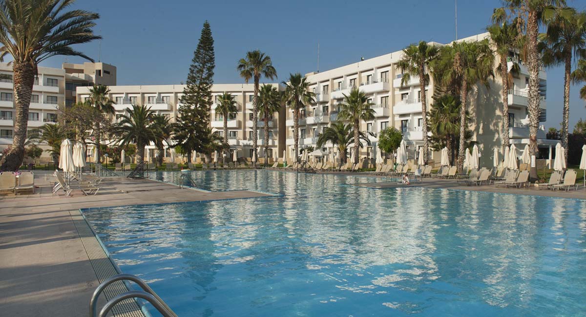 Louis Phaethon Beach