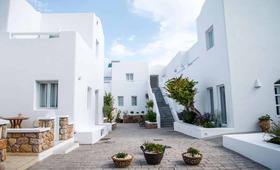 Makris Hotel Santorini