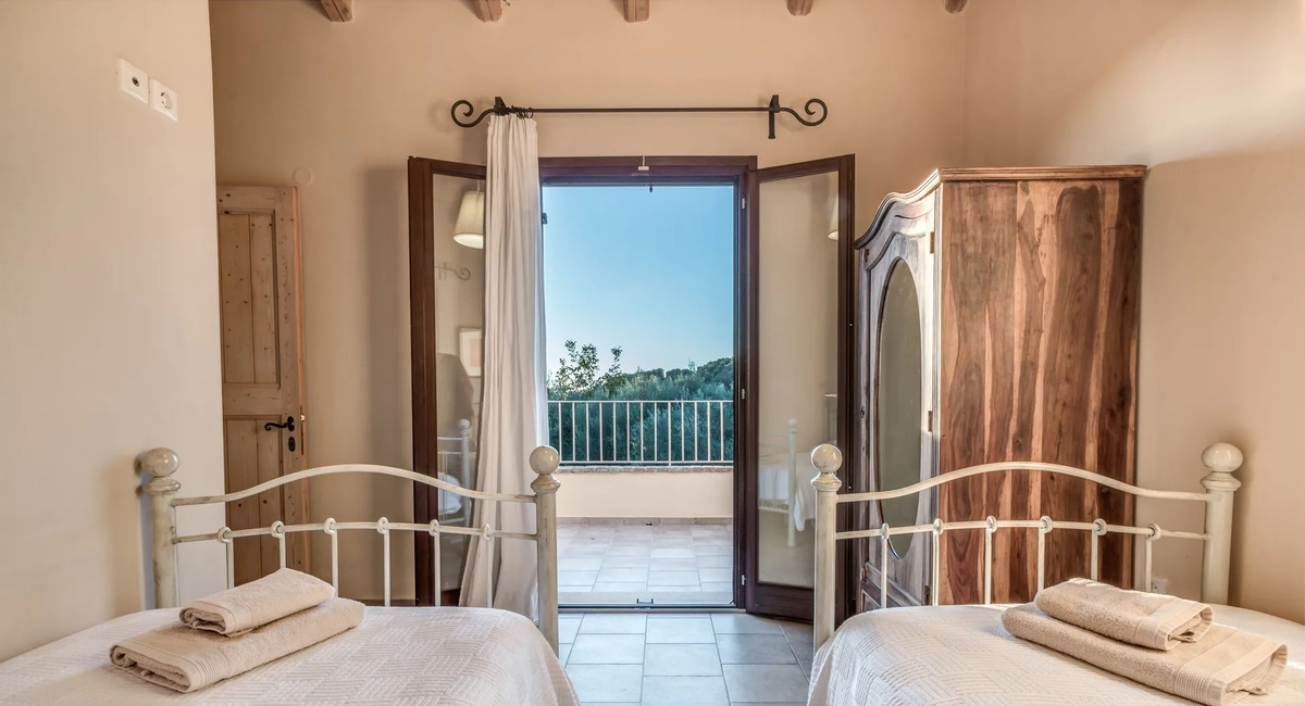 Mastrogiannis Country Retreat