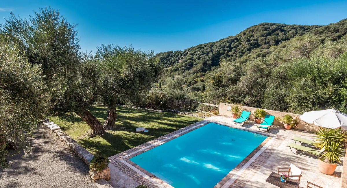 Mastrogiannis Country Retreat