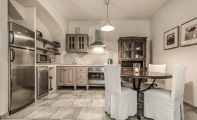 Mastrogiannis Country Retreat