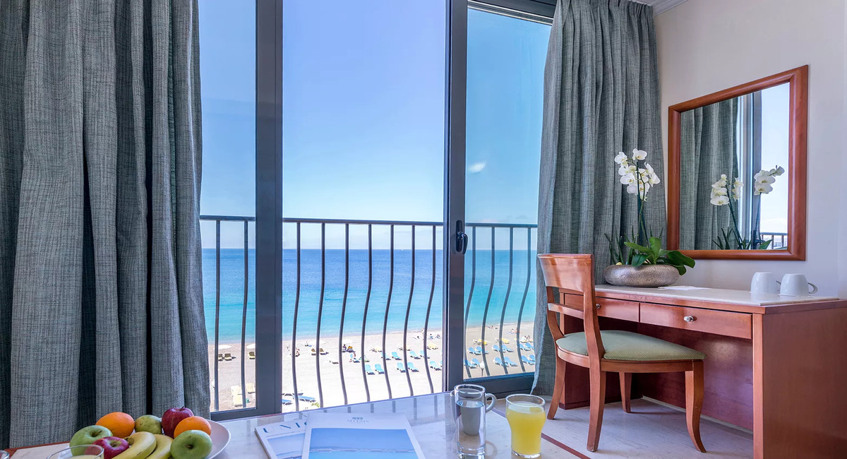 Mitsis La Vita Beach Hotel