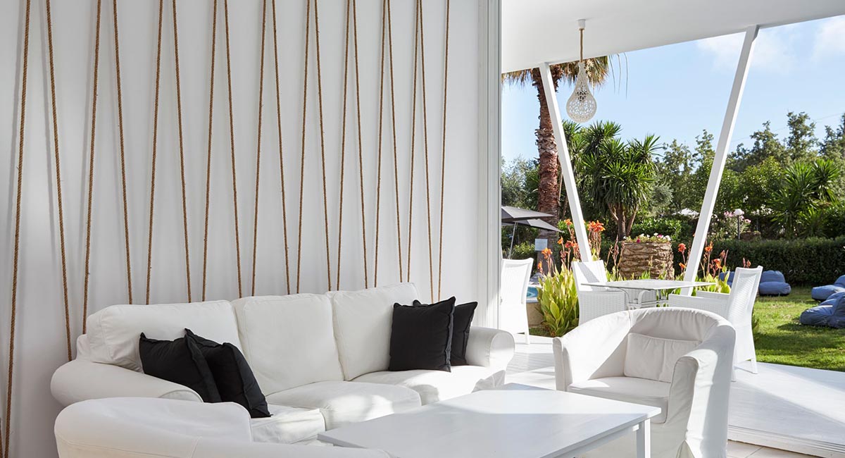 Mr & Mrs White Corfu