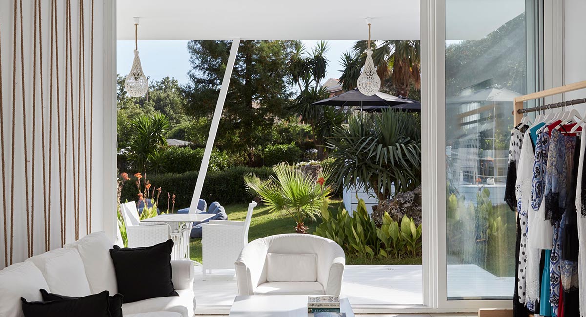 Mr & Mrs White Corfu