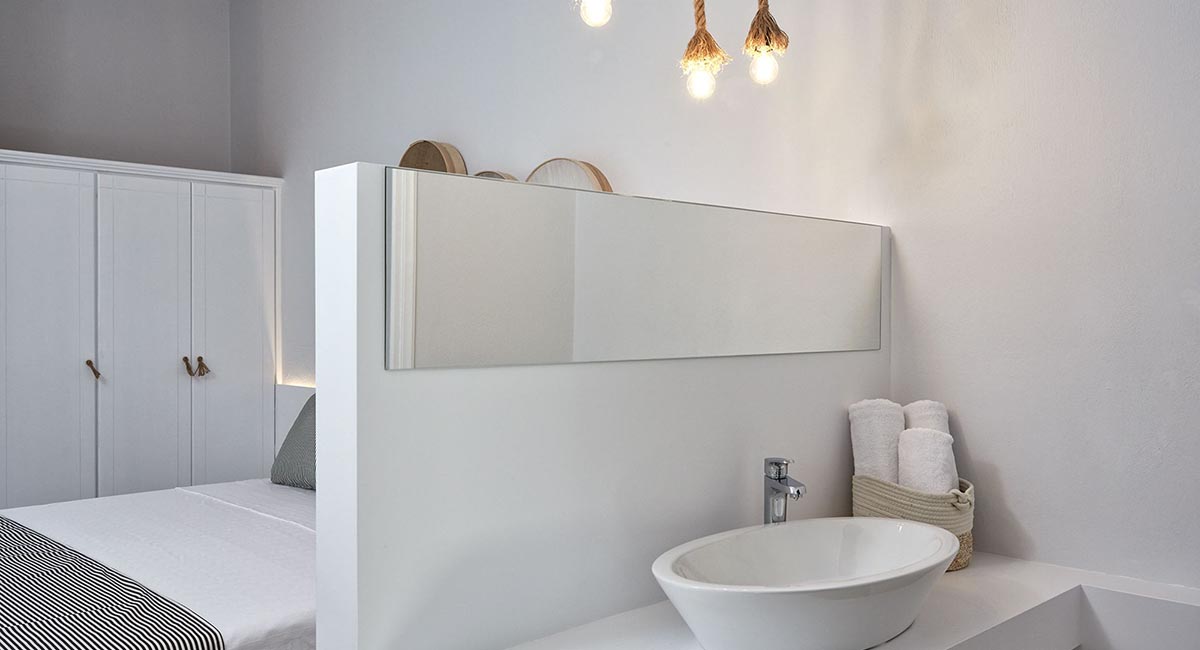 Mr & Mrs White Corfu