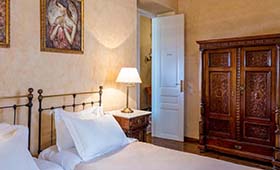 Nafsimedon Hotel (incl. auto)