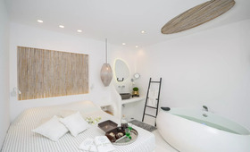 Naxos Euphoria Suites
