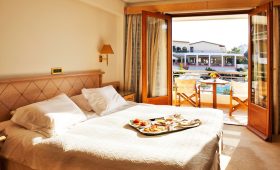 Negroponte Resort (incl. auto)