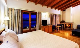 Negroponte Resort (incl. auto)