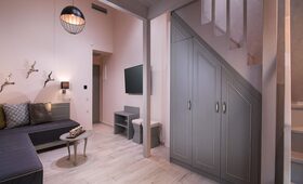 Neikos Mediterraneo Luxury Suites