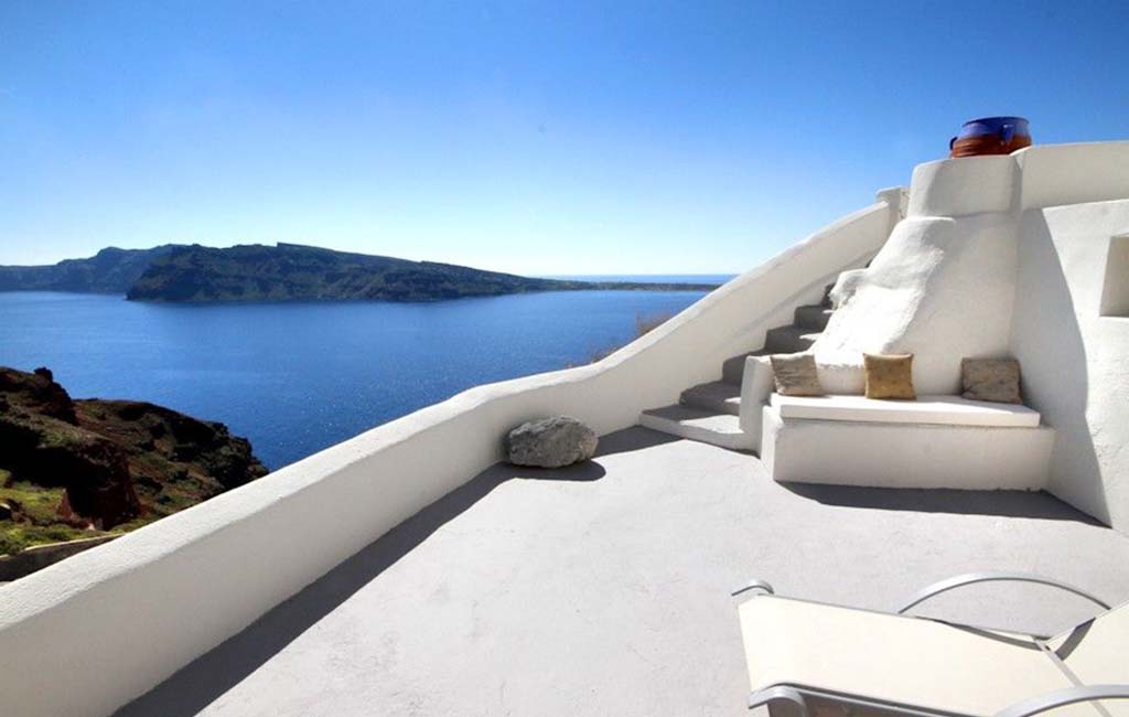 Oia Mare Villas Santorini