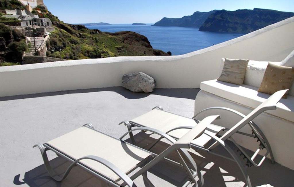 Oia Mare Villas Santorini