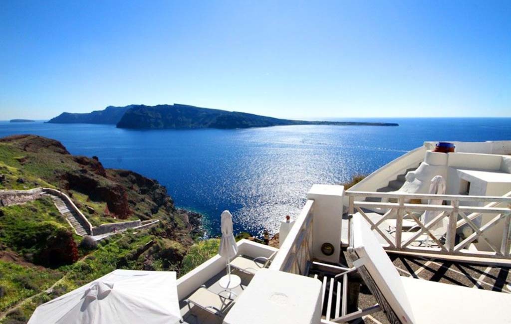 Oia Mare Villas Santorini