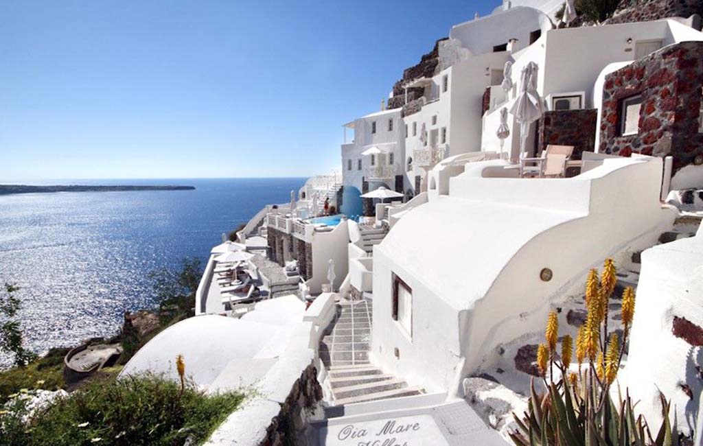 Oia Mare Villas Santorini