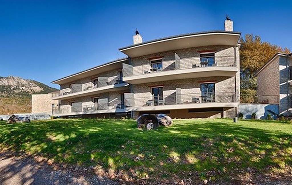 Oniropetra Karpenissi