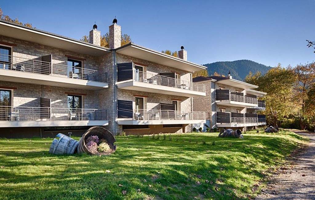 Oniropetra Karpenissi