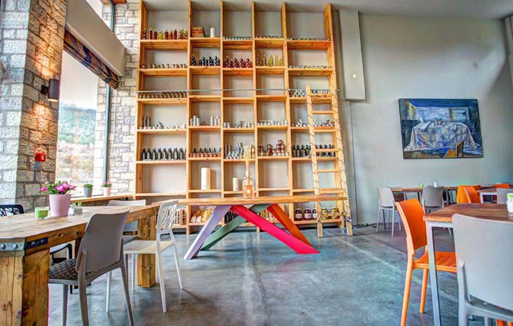 Oniropetra Karpenissi