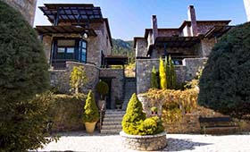 Ostra Menalon Luxury Suites (incl. auto)