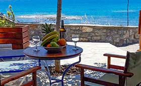 Paraktio Beach apartments (incl auto)