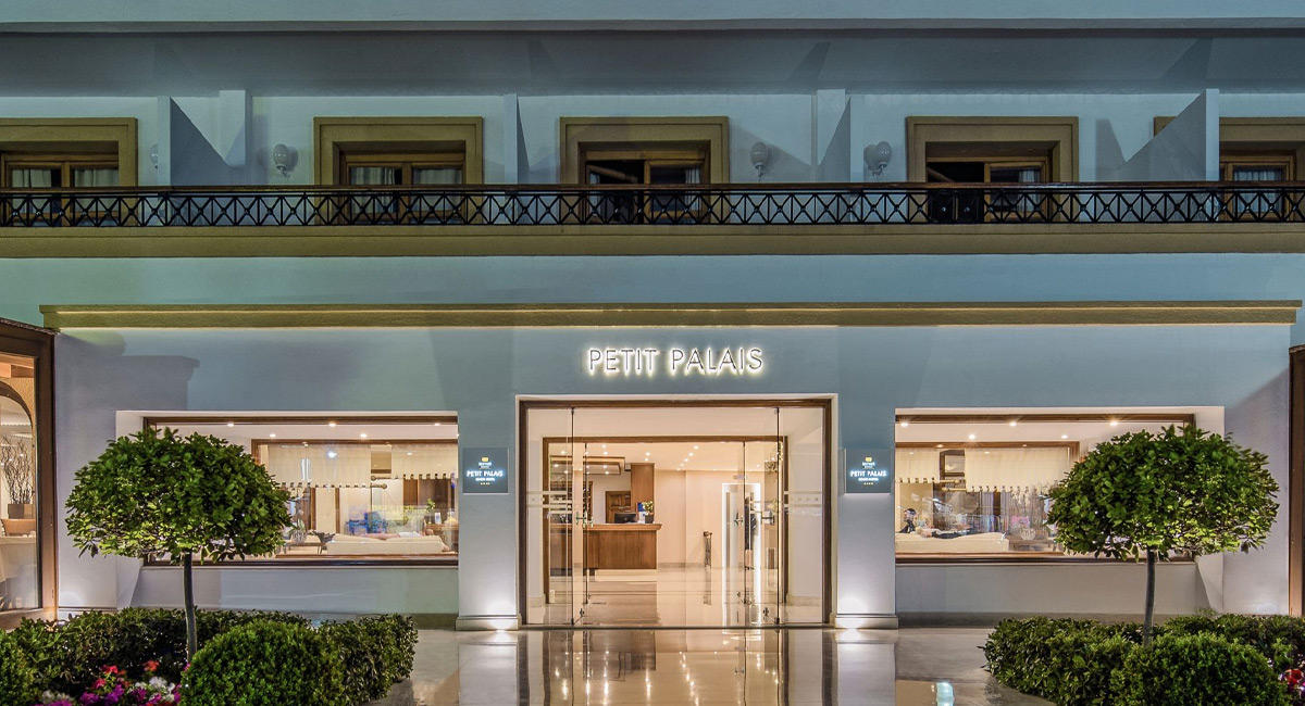 Petit Palais Beach Hotel