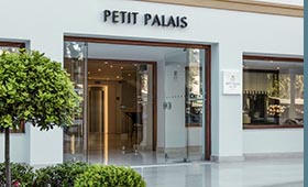 Petit Palais Beach Hotel