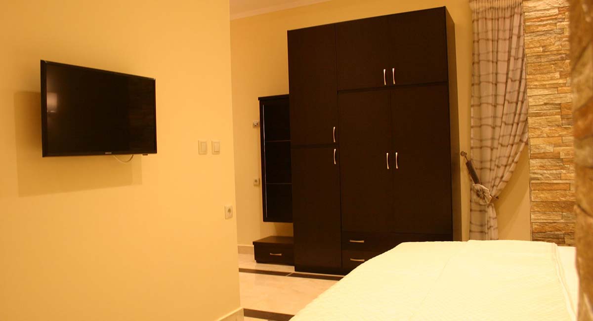 Petit Palais Loutraki