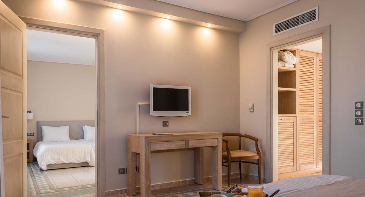 Porto Naxos Hotel