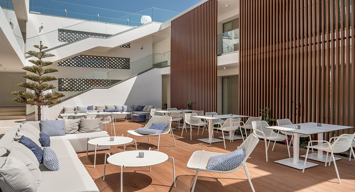 Romantica Apartments