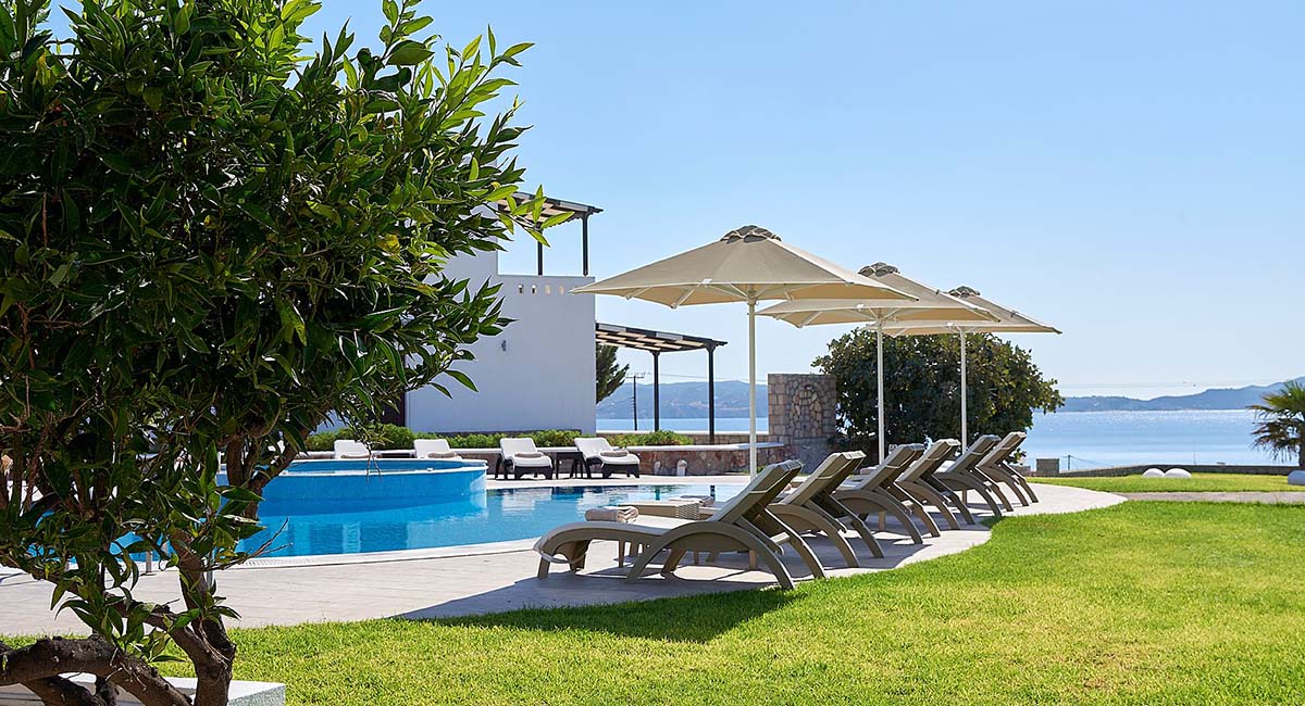 Santa Maria Village Milos