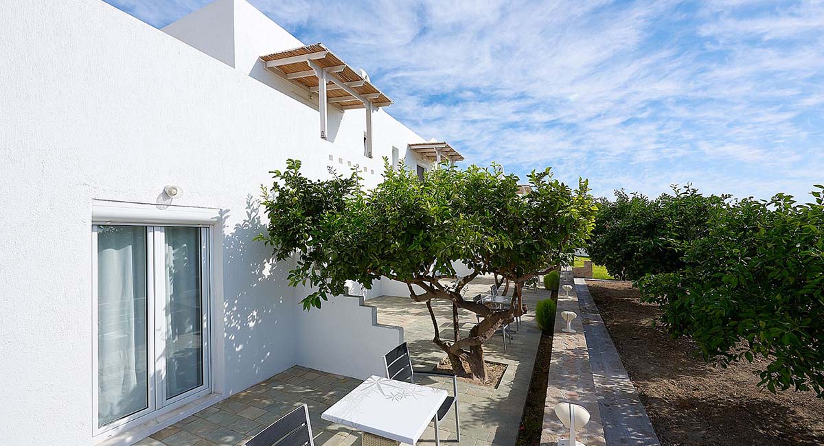 Santa Maria Village Milos