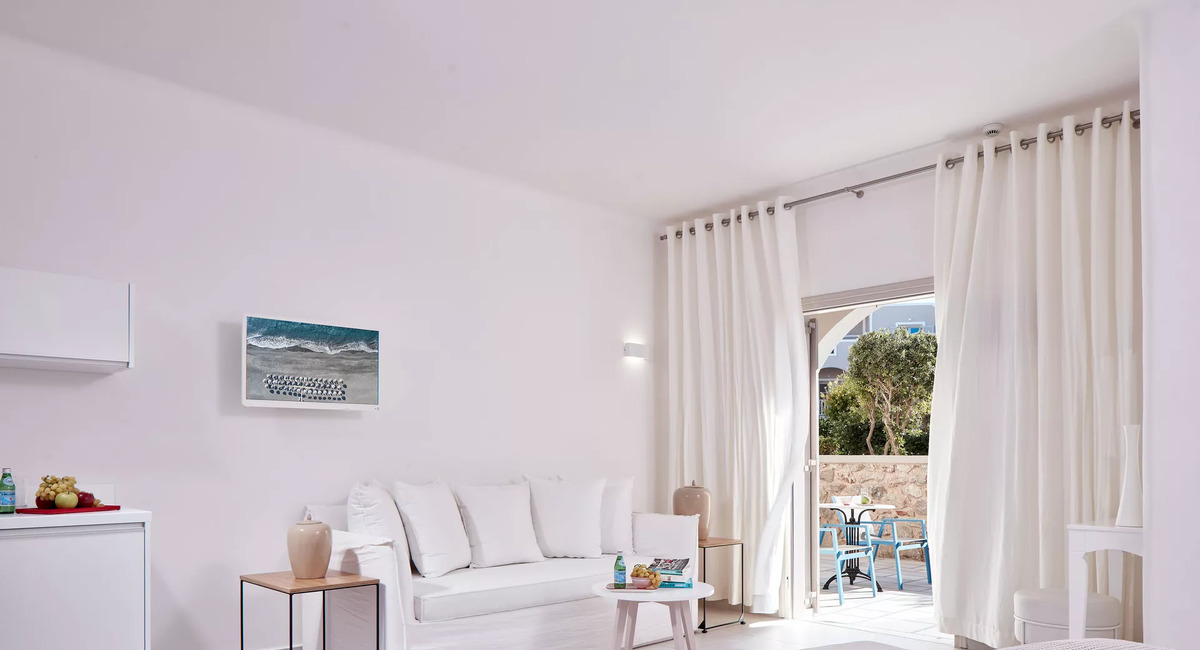 Santo Miramare Perivolos