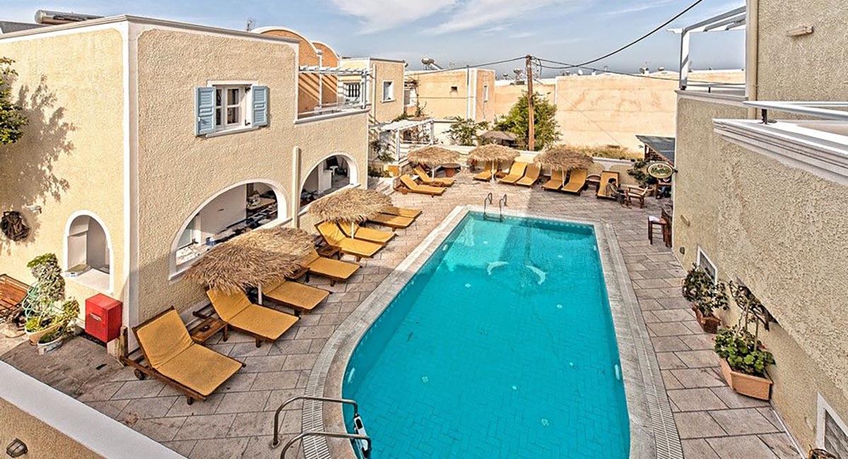 Sellada apartments Kamari