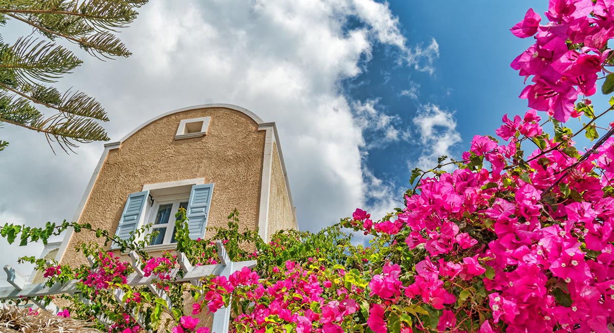 Sellada apartments Kamari