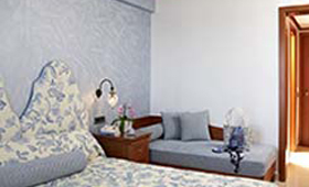 Serita Beach Hotel (incl. auto)