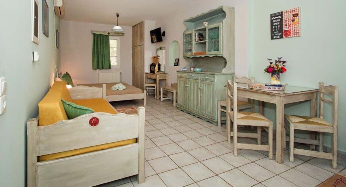 Sole E Mare Traditional Studios