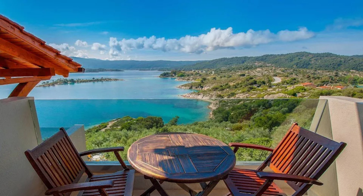 Thalassokipos Vourvourou