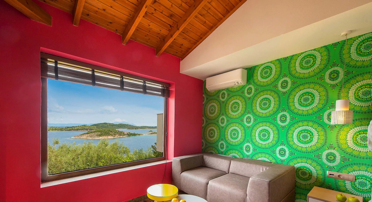 Thalassokipos Vourvourou