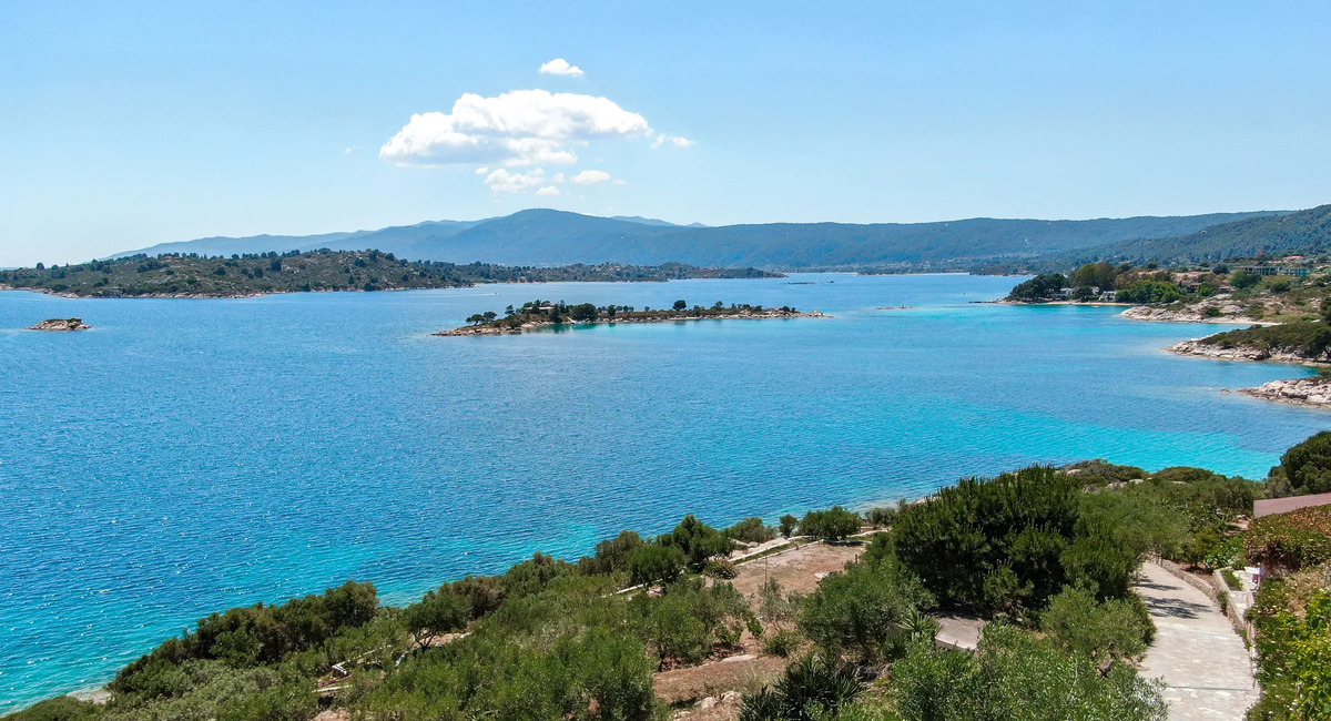 Thalassokipos Vourvourou