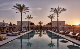 Theros All Suite Hotel